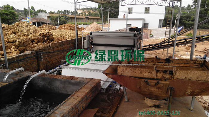 帶式壓濾機(jī)現(xiàn)場(chǎng)安裝調(diào)試維護(hù)注意問(wèn)題 2